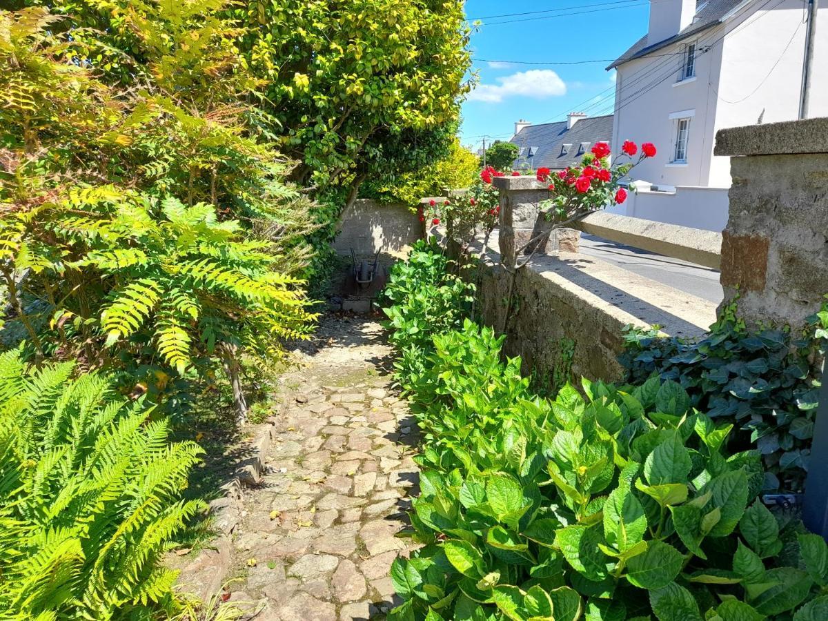 Maison Spacieuse Entre La Ville Et La Cote 圣马丁德斯查 外观 照片